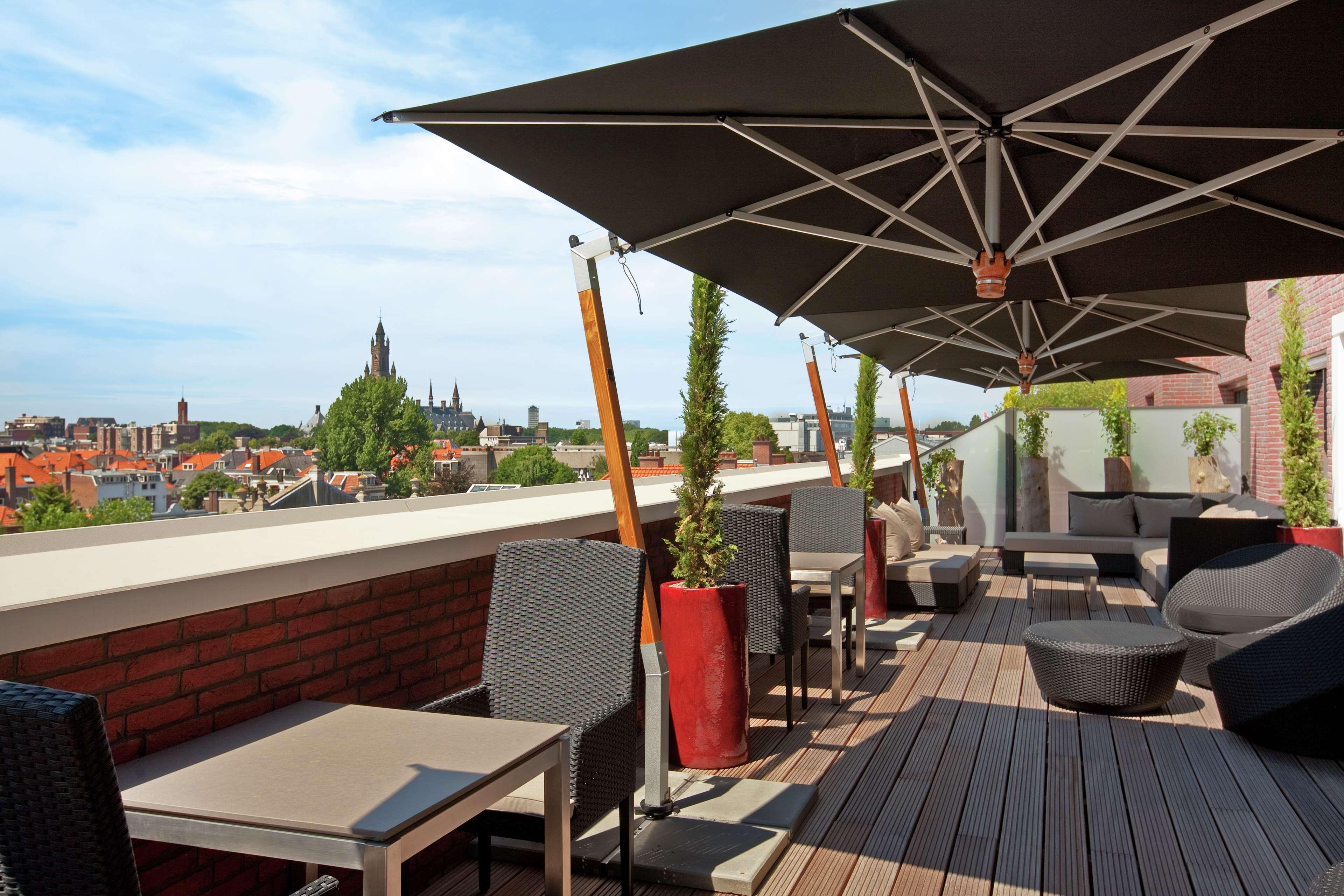 Hilton The Hague Hotel Kültér fotó The rooftop terrace