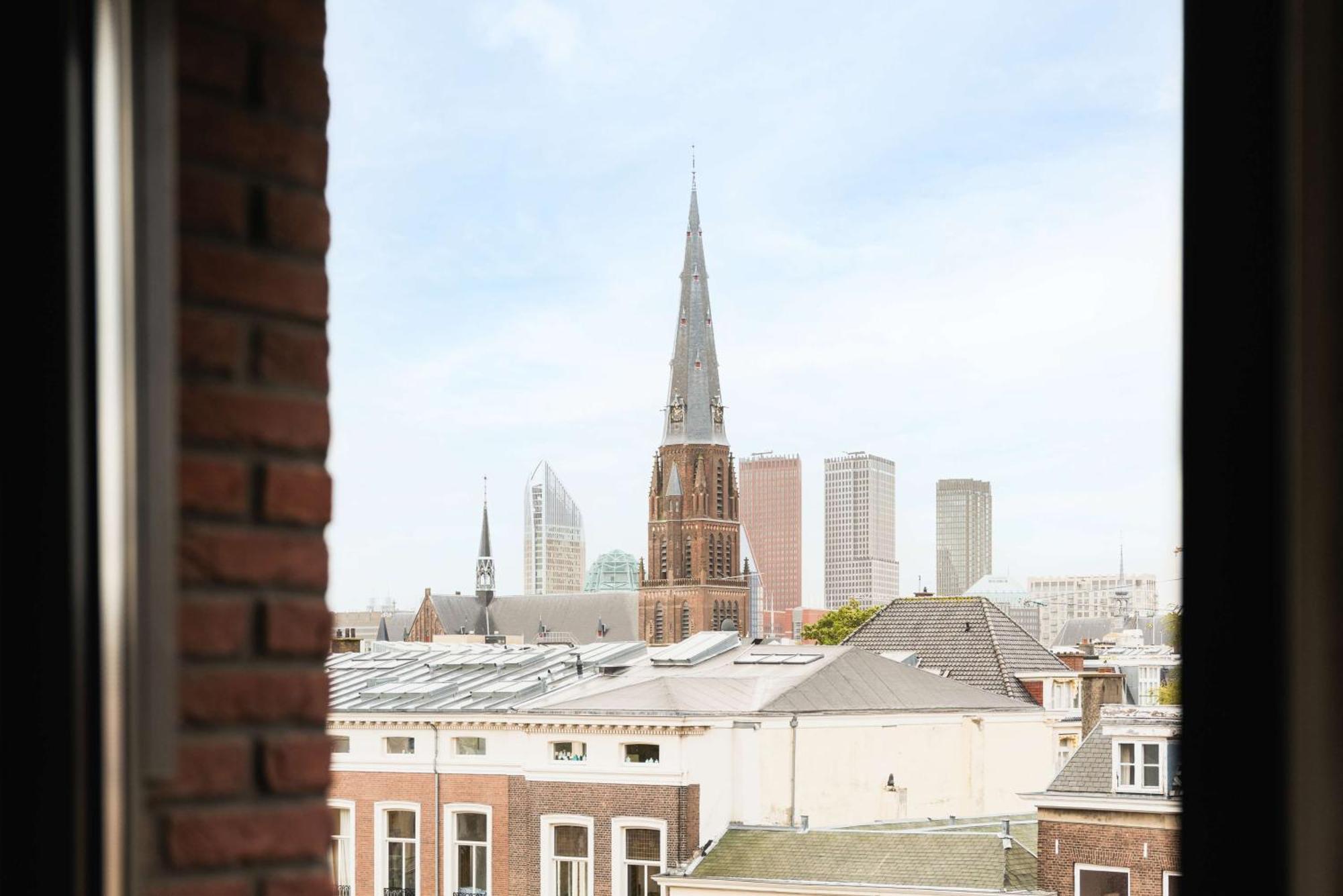 Hilton The Hague Hotel Kültér fotó View of the city centre from the top of the building